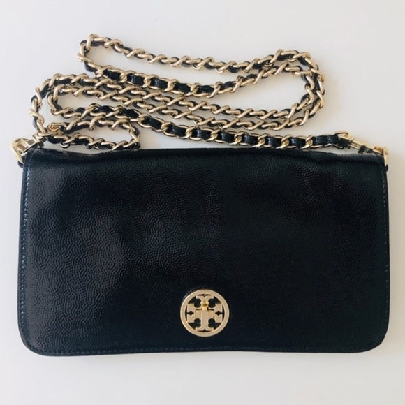 Tory Burch Handbags - Tory Burch Adalyn Pebbled Crossbody Clutch Bag